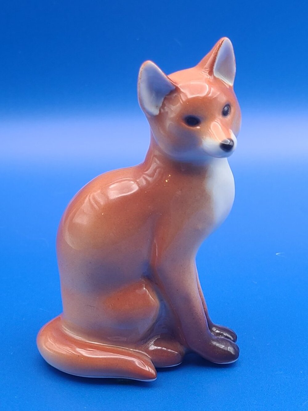 Lomonosov Russia Vintage Sitting Fox Figurine #1 Excellent Condition